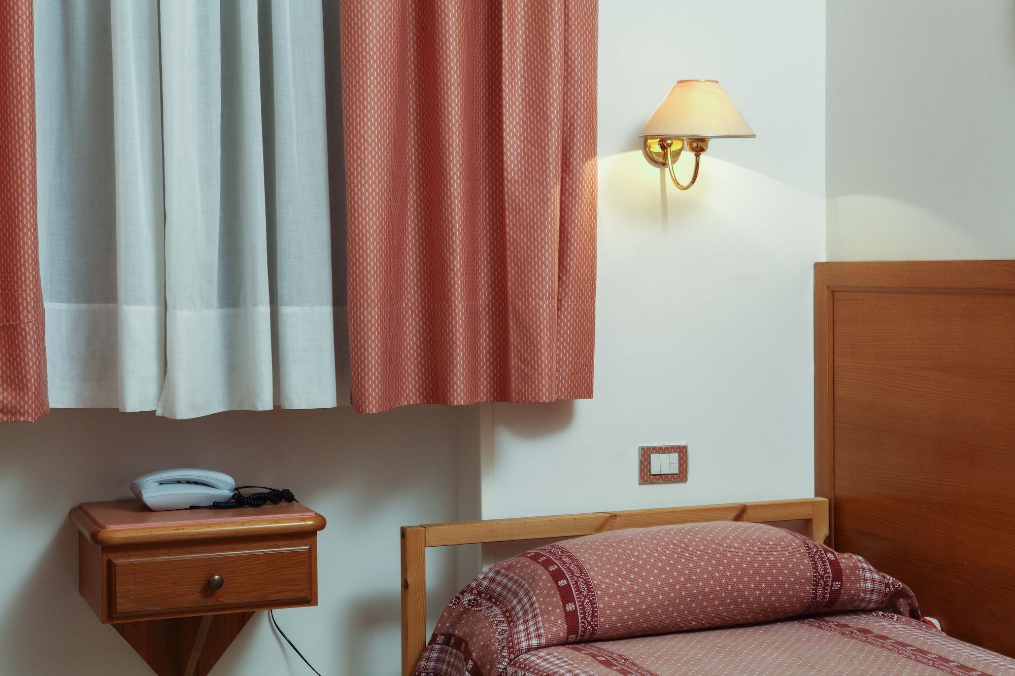 Hotel Donatello Альберобелло Екстер'єр фото